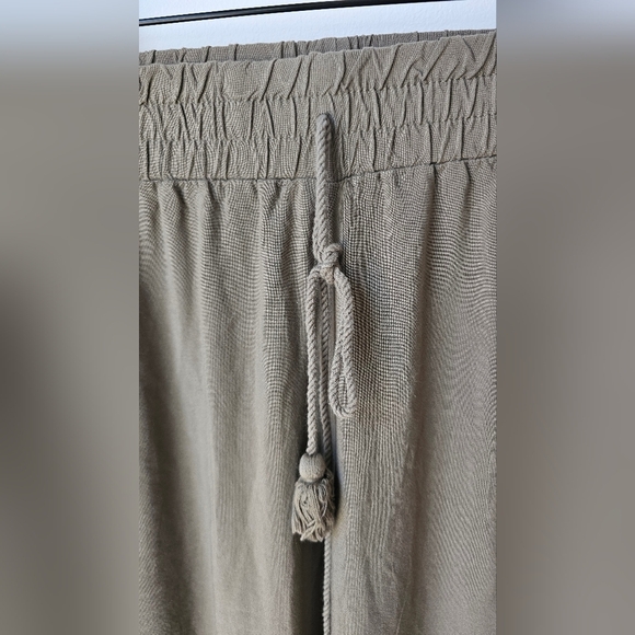 BeBop Casual Relax Khaki Green Rayon Wide-Leg Pants Size L - Picture 2 of 3